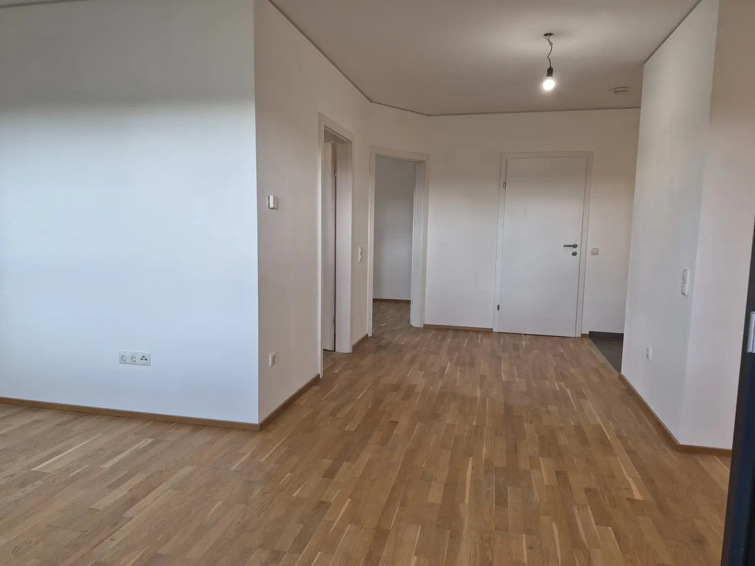 Neubau: Ca. 60 m² Wohnung mit ca. 12 m² Eckbalkon nach Nordwesten ausgerichtet