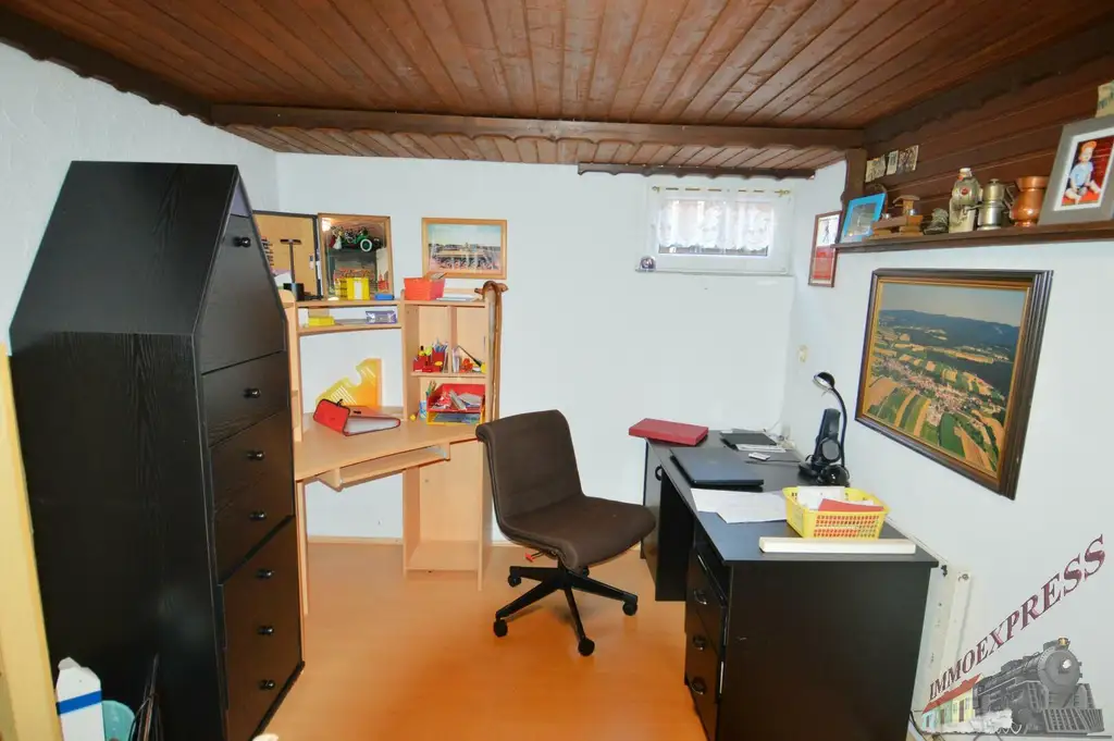 Gepflegtes Einfamilienhaus - Doppelcarport - Garage - neue Pelletheizung mit Solaranlage