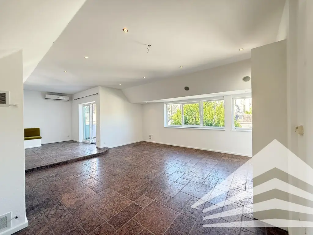 168 m² Penthouse in bester Innenstadtlage! Feine Ausstattung + PP inkl.!