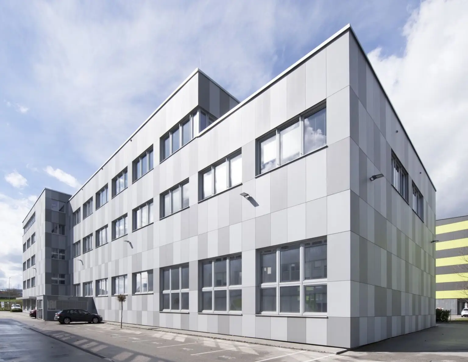+DIREKT VOM EIGENTÜMER + Modernes Büro Am Winterhafen, Linz Zentrum, ab sofort