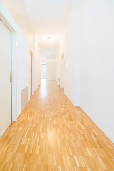 WOHNEN AM PARKRAND I BALKON I WG-TAUGLICH I RUHIG I BADEWANNE I AB SOFORT I PROJEKT WOHNEN I
