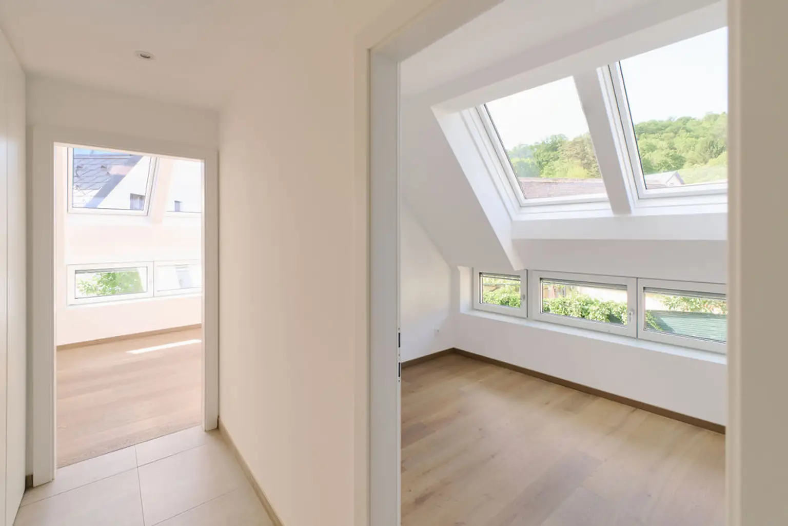 ZUR SCHÖNEN AGNES – Erstbezug: Großzügige 4-Zimmer-Dachgeschoss-Maisonette mit zwei Terrassen in Sievering // PROVISIONSFREI