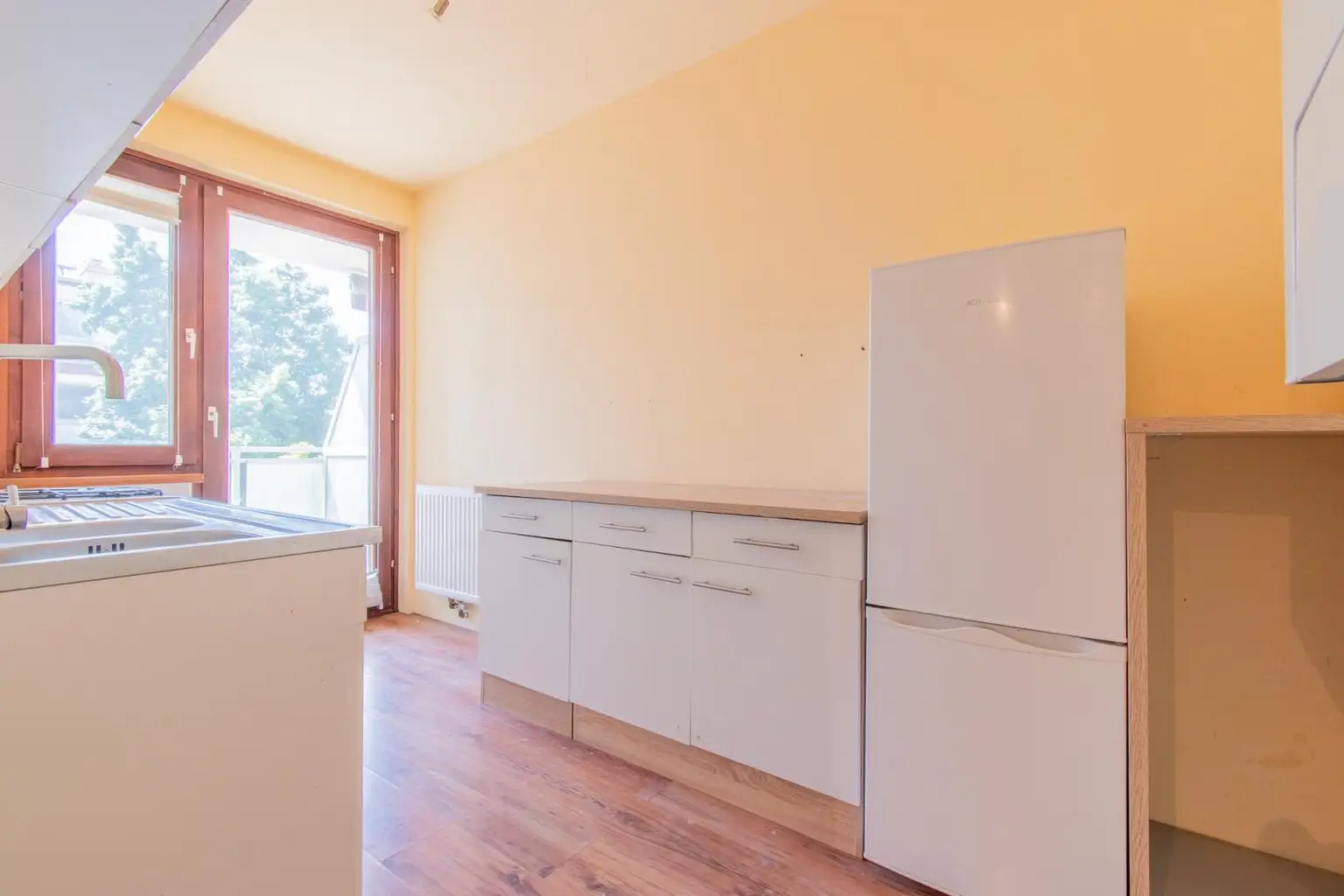 "Ruhelage! 2-Zimmer-Eigentumswohnung mit Loggia!"