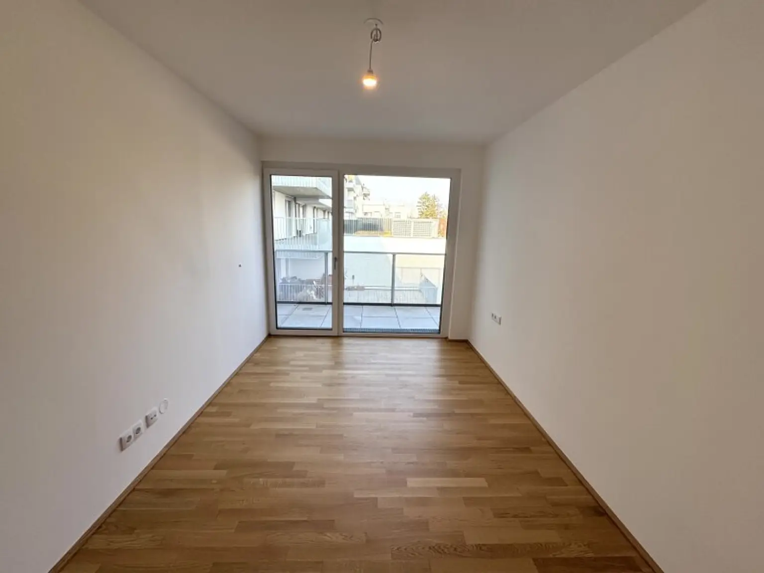 WOHNEN UND GENIESSEN IM SÜDWESTEN VON WIEN! PERFEKTE INFRASTRUKTUR – NÄHE SCHÖNBRUNN!