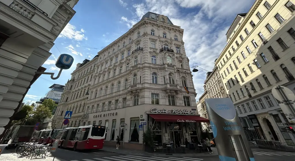 Dachgeschossmaisonette mit Terrasse in Bestlage an der Mariahilfer Straße