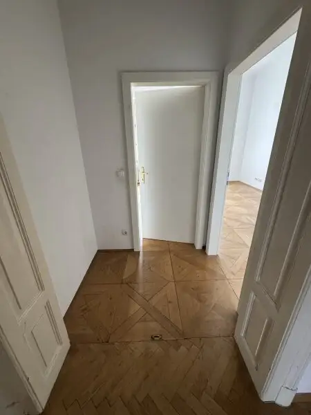 Mietwohnung ca. 178m2 in Top-Lage in Graz! ***Für Wohngemeinschaften bestens geeignet***