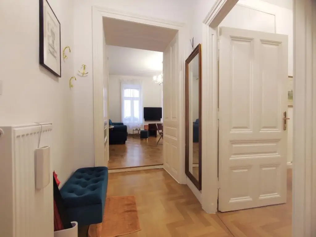 BESTE ADRESSE: Fußläufig zum Nachmarkt!