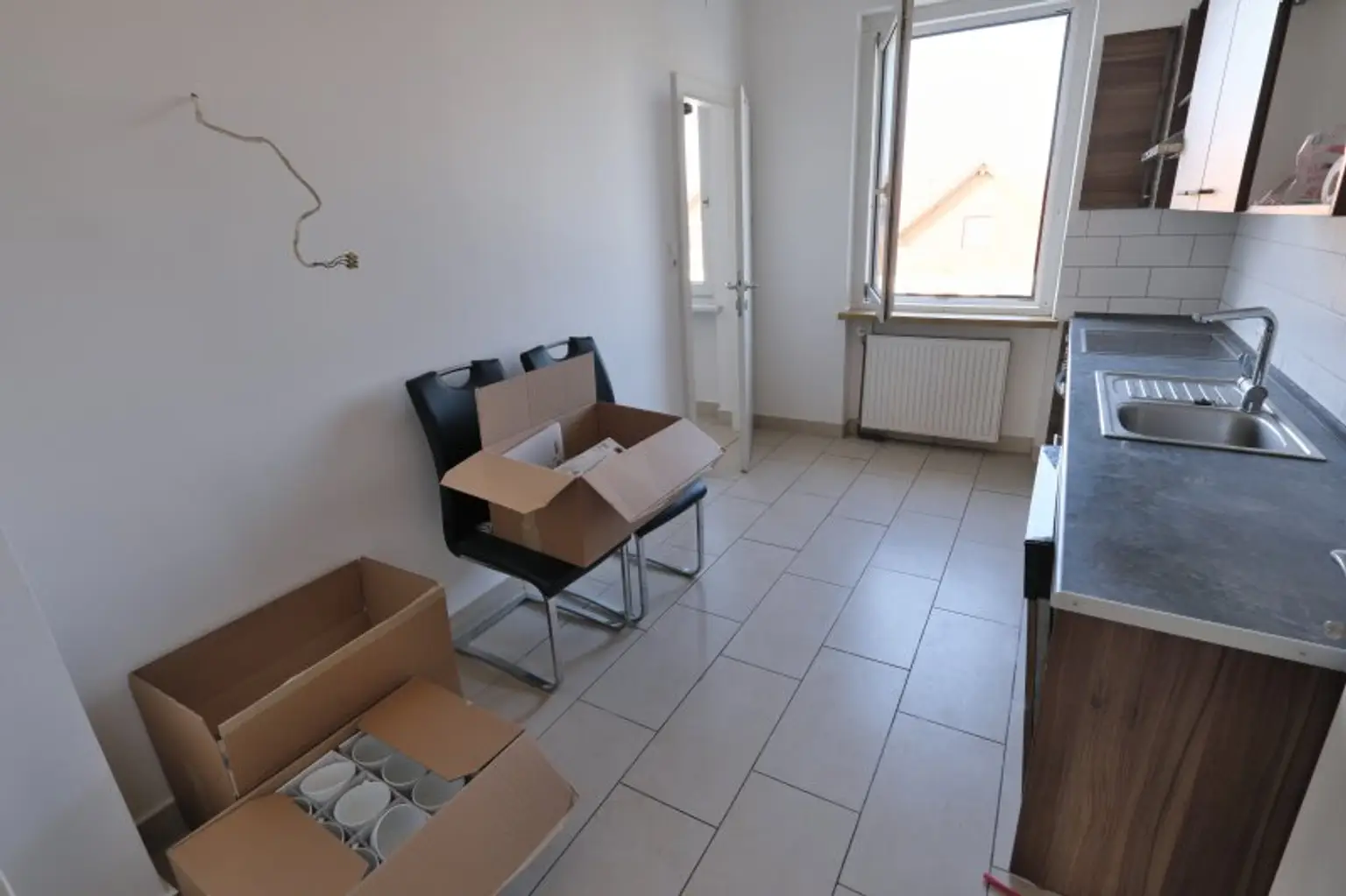 145 m² möblierte 5-Zimmer-Dachterrassenwohnung mit Untervermietrecht bzw. als WG / Arbeiterquartier