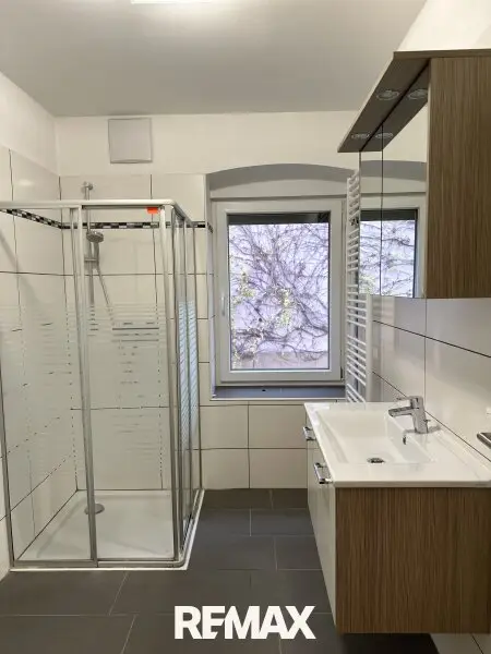 Badezimmer Wohnung Top 3