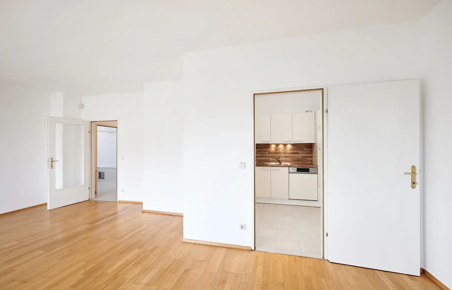 Super geschnittene 2-Zimmer-Wohnung im Dachgeschoss!