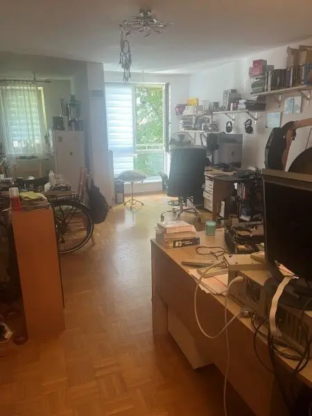 Bezaubernde 2-Zimmer-Wohnung mit KFZ-Stellplatz in Top-Lage des 4. Bezirks