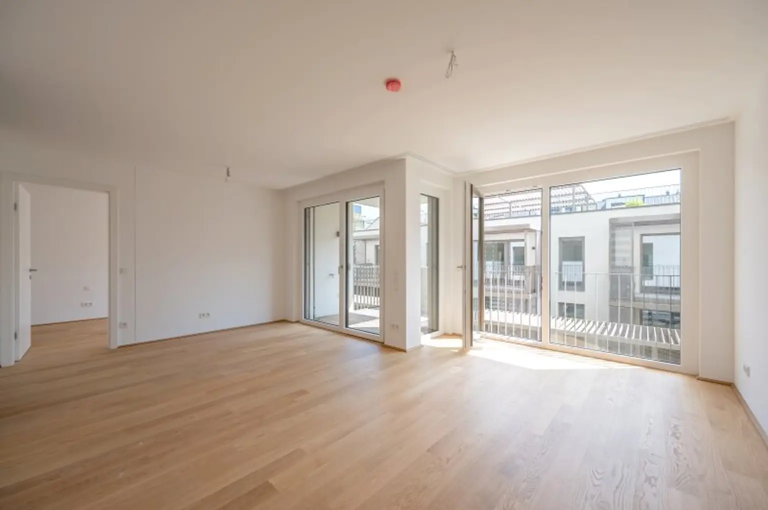 EDUART-Die Kunst des Wohnens: Hochwertiger 2-Zimmer ZWEITBEZUG mit ca. 6m² Balkon/Loggia! (6/7)