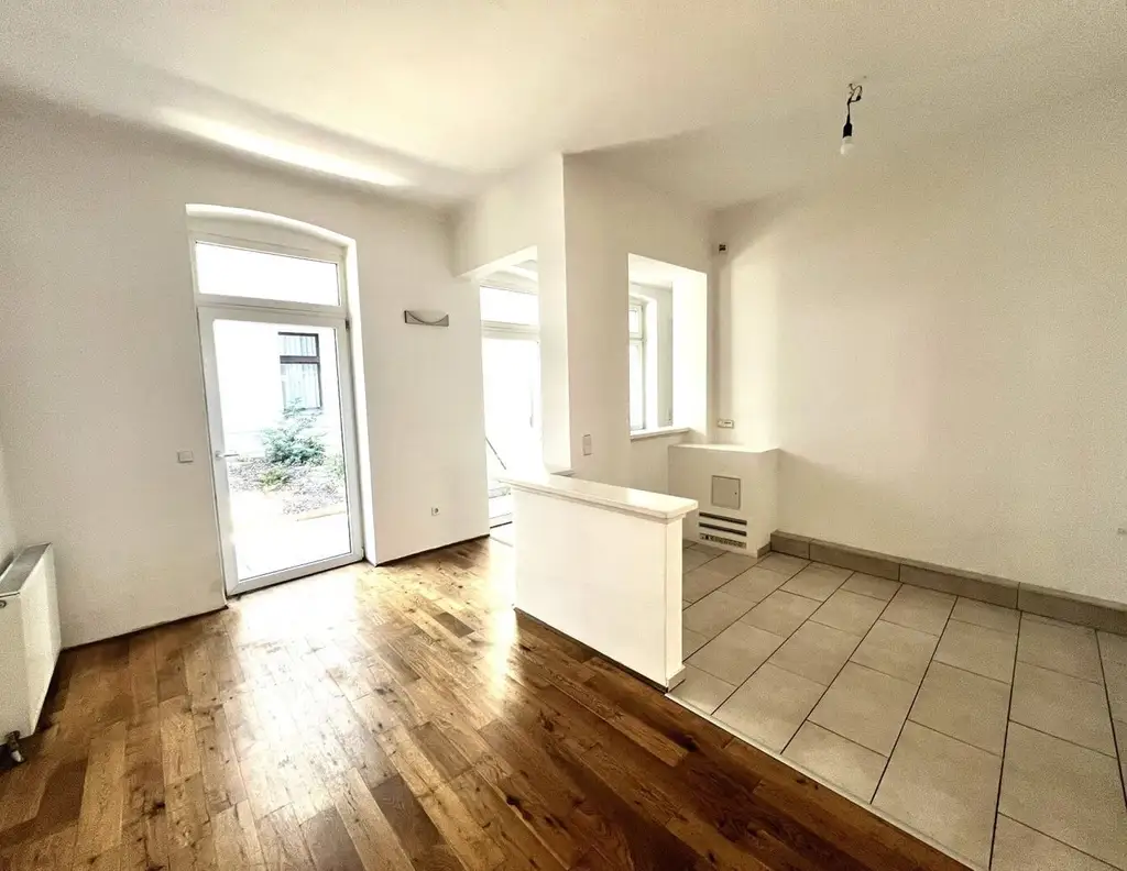 Großzügige 3-Zimmer-Praxis oder Büro mit Gartenterrasse in Wien 12 - Hetzendorf inkl. Gartenterrasse - barrierefrei(!)
