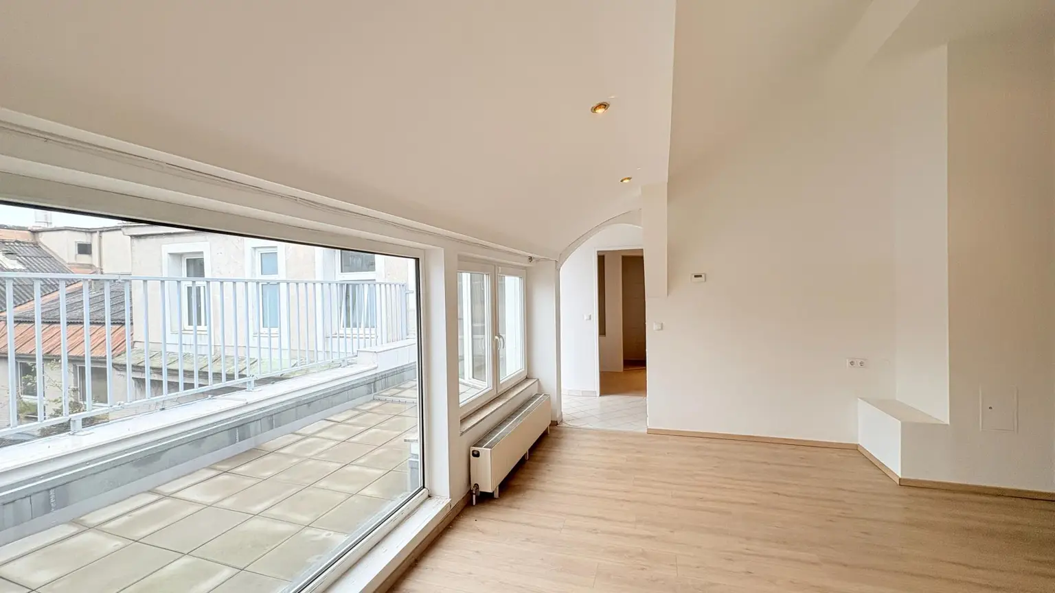 Über den Wolken nahe dem Servitenviertel/Clusiusgasse DG mit Terrasse ca. 11m²!