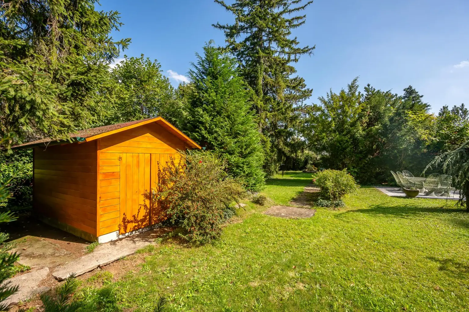 BAUTRÄGER AUFGEPASST: GRUNDSTÜCK FÜR 2 DOPPELHÄUSER | ODER 2 EINFAMILIENHÄUSER