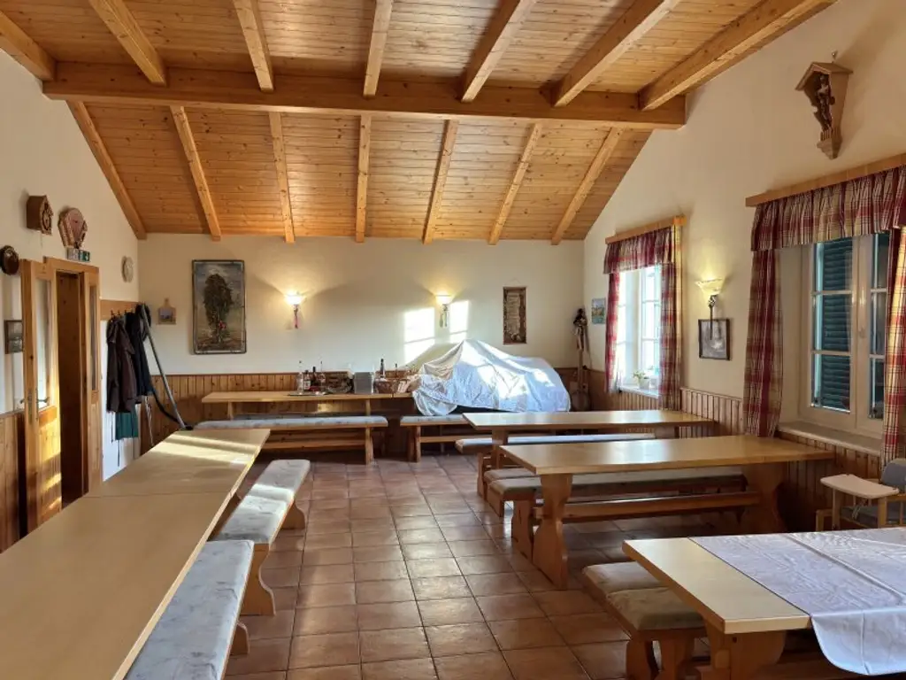 ** LEGENDE IN DER WEINIDYLLE ** D. Ehrensdorf !! Gepflegtes Haus mit ca. 245 m2 Nfl. in gediegener Ortsrandlage - Hauptwohnsitz möglich !!