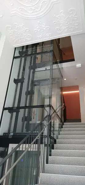 Wunderschöne 2 Zimmerwohnung mit großem Balkon im Zentrum