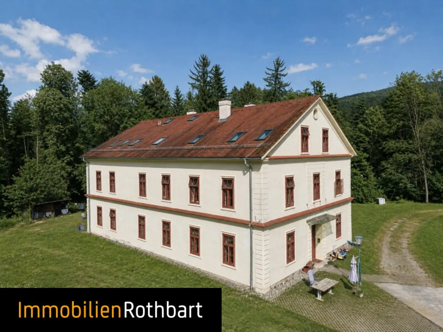 Zinshaus in ländlicher Lage