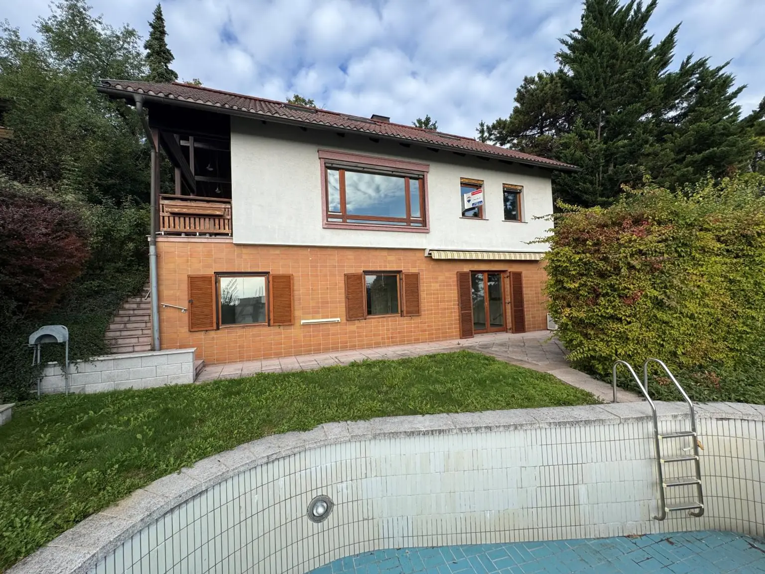 Ihr Einfamilienhaus mit Panorama-Ausblick und Pool in Mödlinger Bestlage!