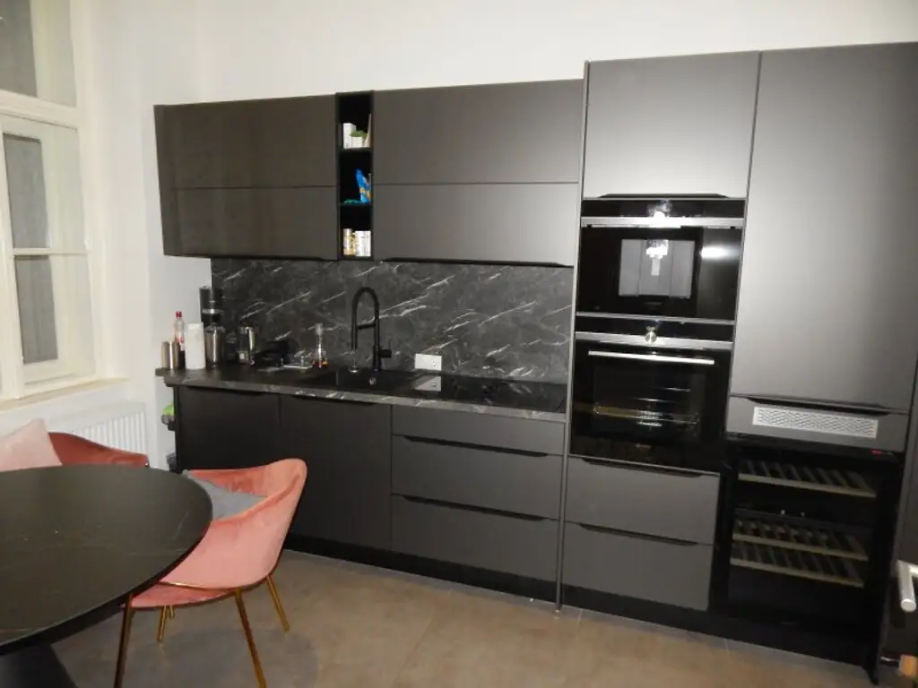 Modernes saniertes Büro/Praxis in zentraler Lage, mit allen Extras - nähe Oper