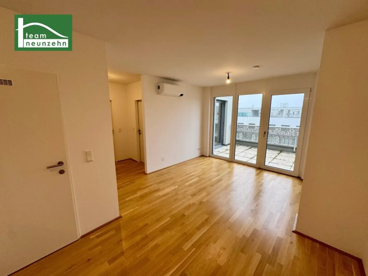 Schöne 2-Zimmer-Wohnung mit großer Terrasse in zentraler Lage - JETZT ANFRAGEN!