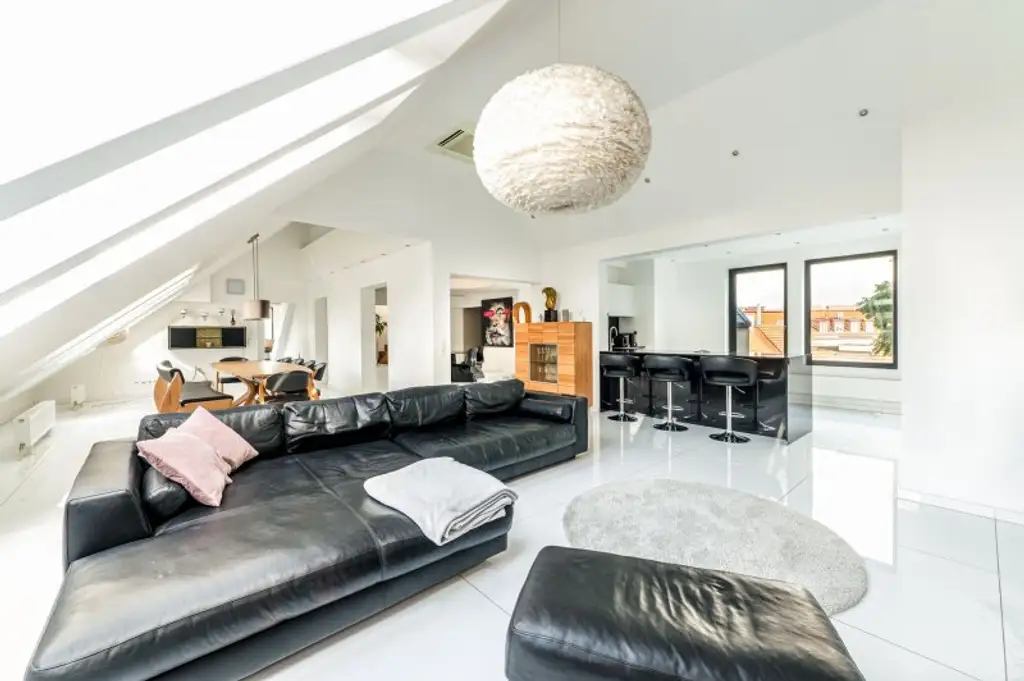Exklusives Penthouse am Währinger Gürtel – Großzügigkeit über den Dächern Wiens
