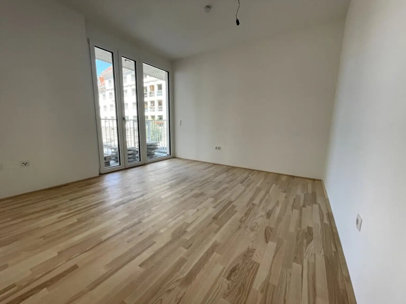 Tolle 3-Zimmer Wohnung mit zentraler Begehbarkeit in begehrter Lage - THEOS Willkommen im Park