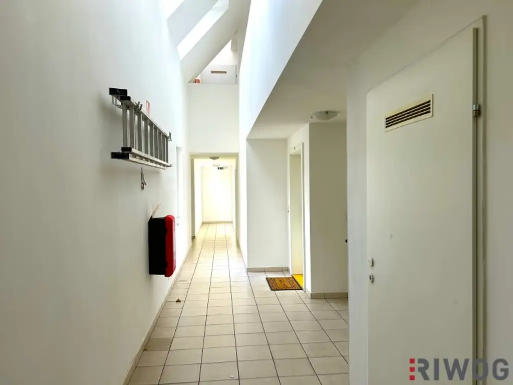 DG Wohnung Nähe Wiener Berg - 3 Zimmer mit Wohnküche - zwischen Troststraße und Raxstraße