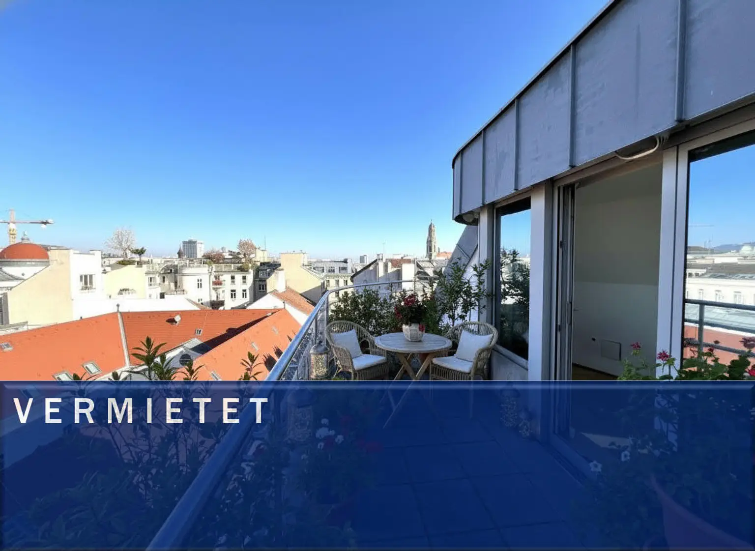 IN VORBEREITUNG: Moderne, klimatisierte 3-Zimmerwohnung mit Terrassen und Wintergarten im Wiener Zentrum