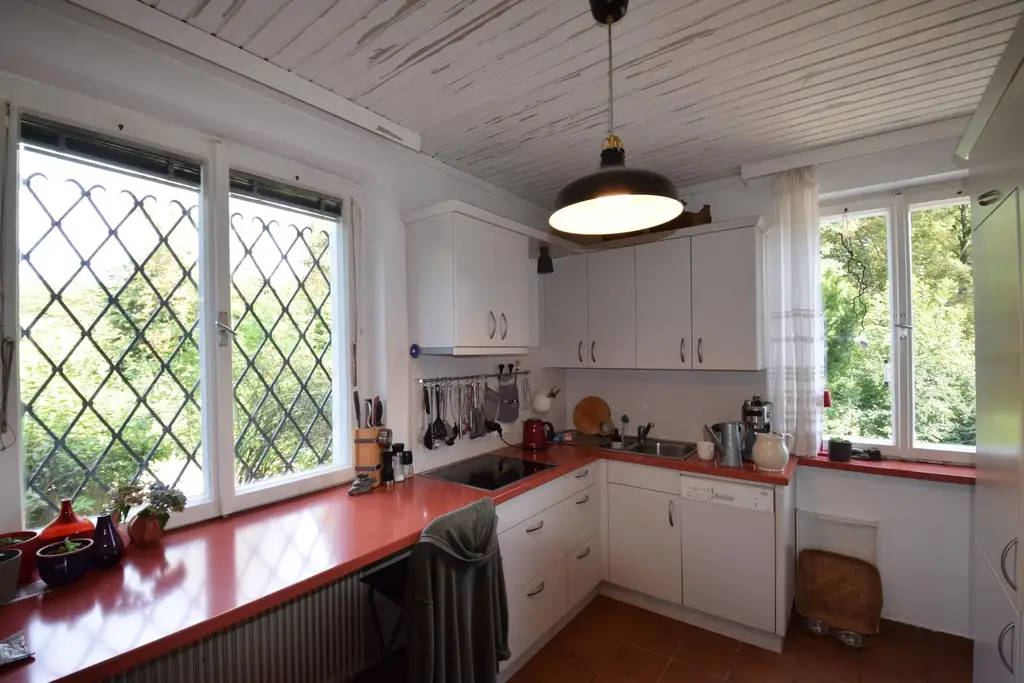 Wohnhaus mit großem Grundstück – für Selbstversorger & autarkes Leben