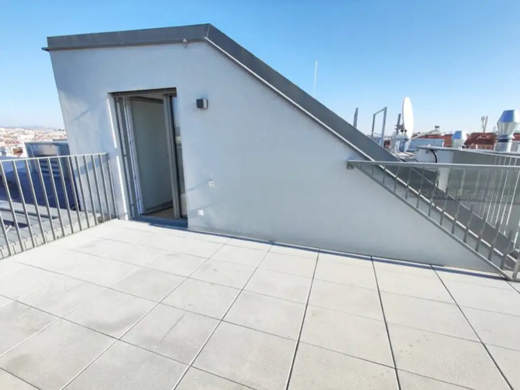 TERRASSENTRAUM! DG-Erstbezug mit Terrasse und Dachterrasse! Top80