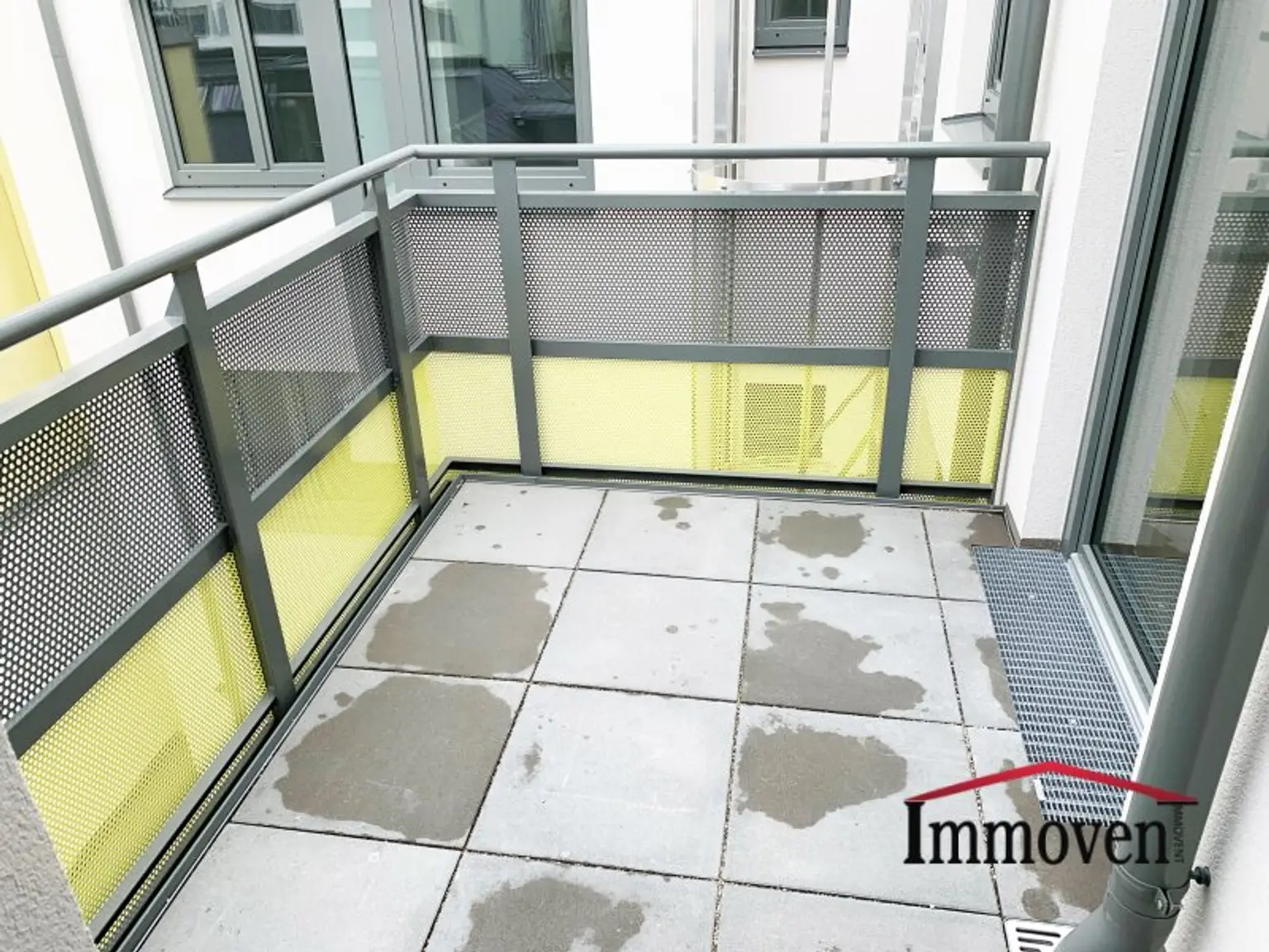 Wunderschöne, möblierte 2-Zimmerwohnung mit Balkon!