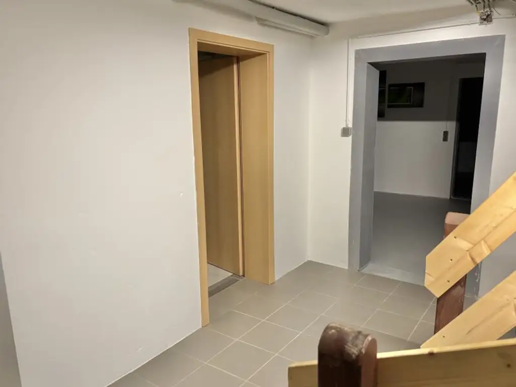 ** FAMILYS BEST **   Reinersdorf !! Bungalow mit ca. 122 m2 Wfl. in ruhiger, idyllischer Ortsrandlage mit ca. 1.200 m2 Eigengrund !!