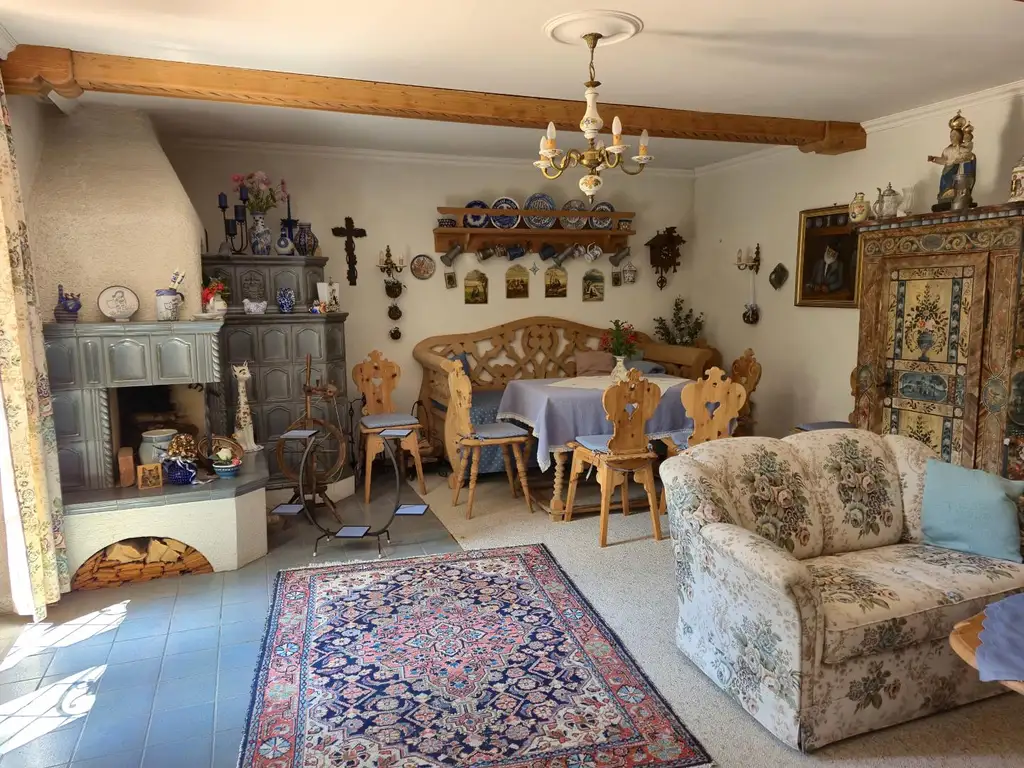 ROMANTISCHES EINFAMILIENHAUS IN BESTER LAGE