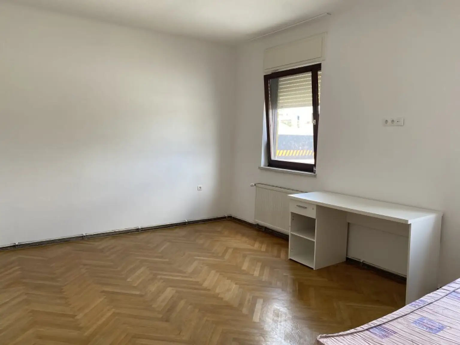 Großes Familienwohnhaus
