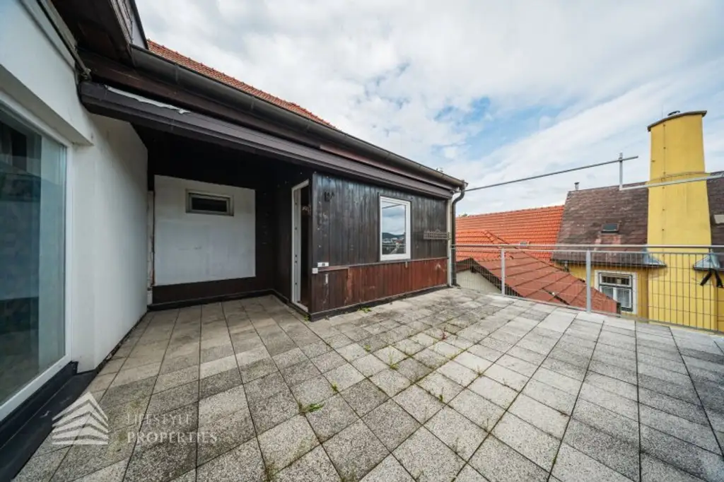 Großzügige Wohnung mit Terrasse in zentraler Lage von Horn