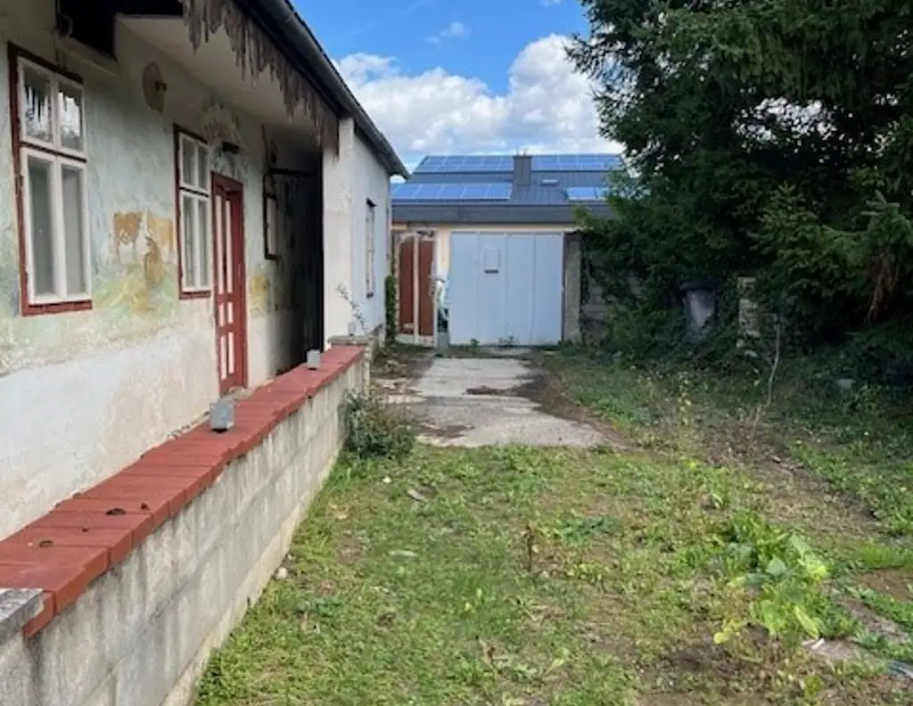 Baugrund mit Abbruchobjekt und weitere Grundstücke Grünland