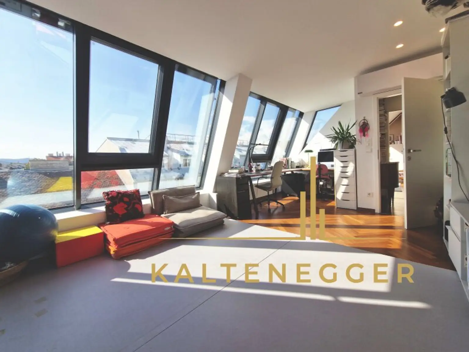 Fitness-TV-Officezimmer ca. 20,70 m²