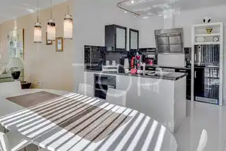 Finca-Apartment-Wohnzimmer-und-Küche-Playa-San-Juan-Teneriffa-3