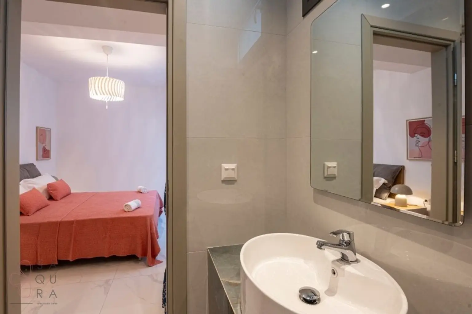Exklusive Neubau-Maisonette in Polihrono – Drei Etagen moderner Luxus am Meer