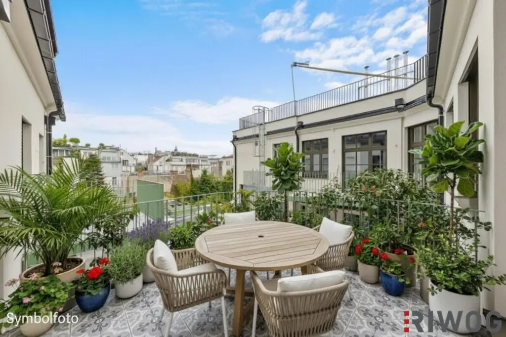 **Architekten Wohnung mit Luxus Ausstattung und Balkon** in Art Deco Fabrik