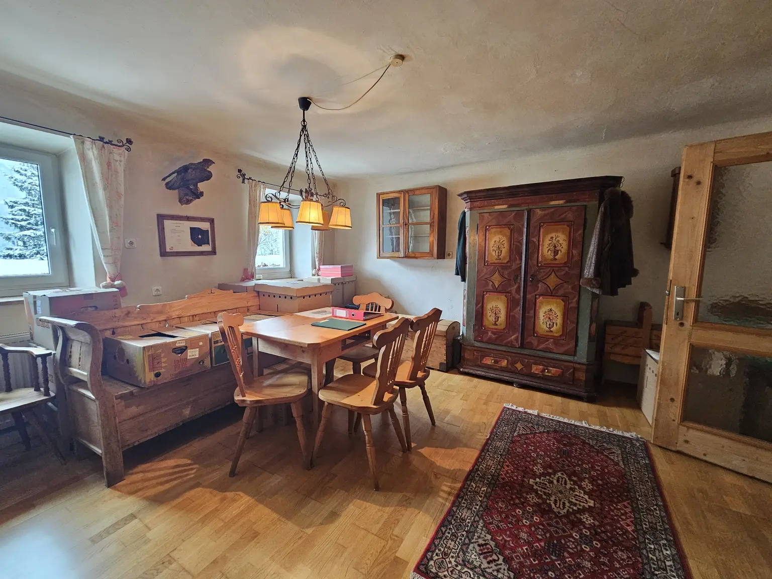 Gepflegtes Landhaus mit insgesamt 5 Wohnungen