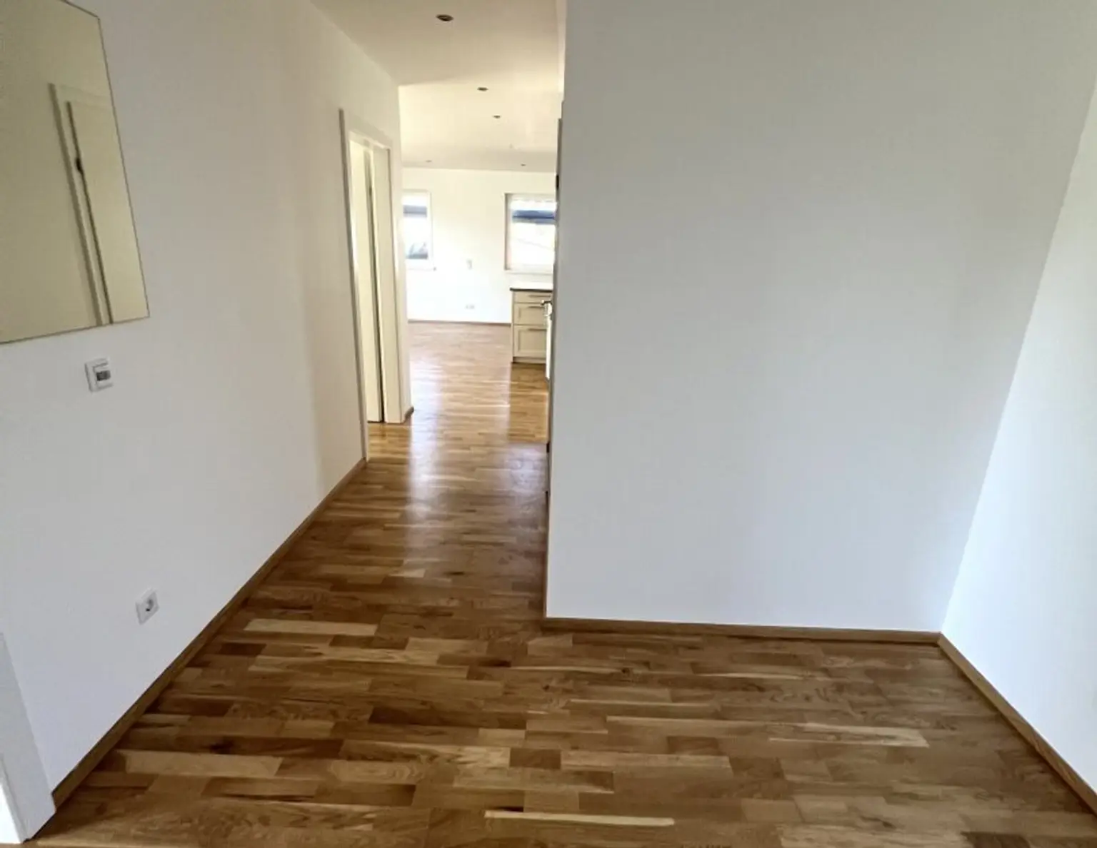 Moderne Gartenwohnung in Anthering - Neuwertig und zentral