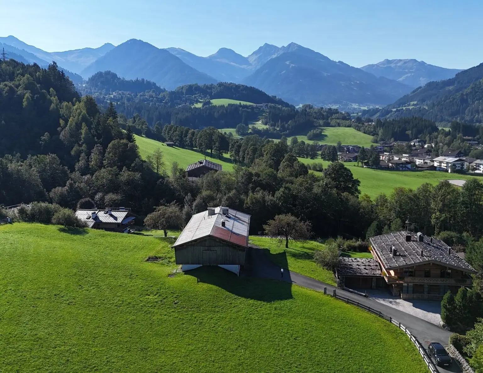 Rarität in Toplage von Kitzbühel - Baugrundstück mit Altbestand und genehmigtem Neubauprojekt in der "Zephirau"