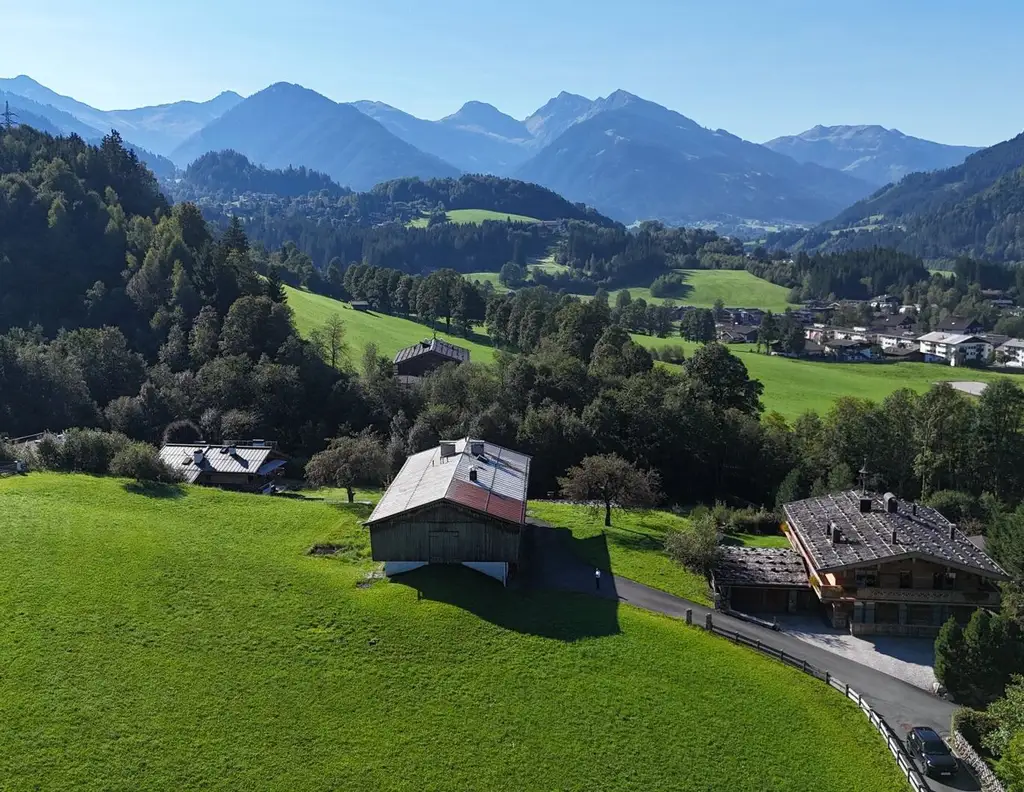 Rarität in Toplage von Kitzbühel - Baugrundstück mit Altbestand und genehmigtem Neubauprojekt in der "Zephirau"