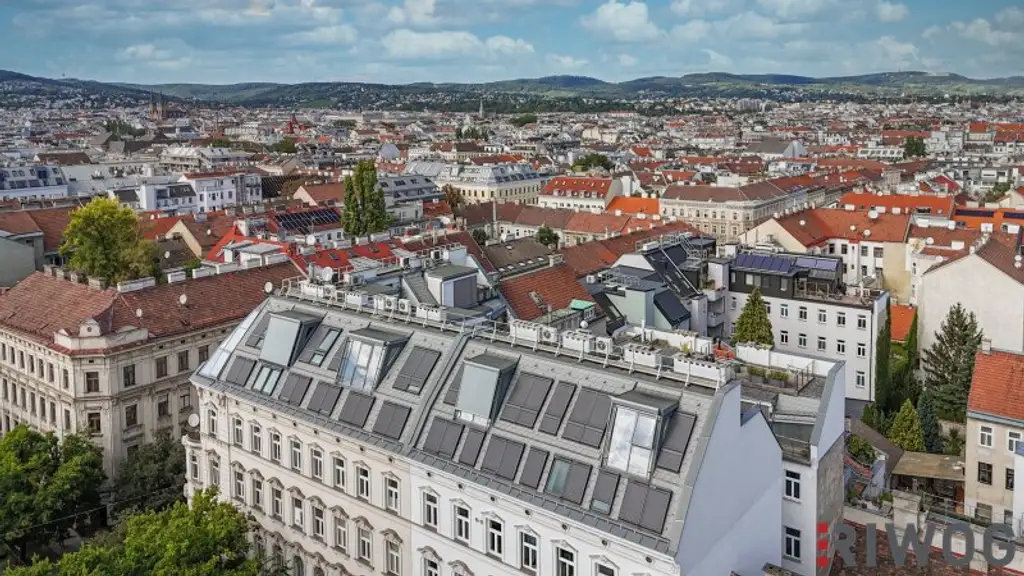 Ein unvergleichbarer Ausblick | 4-Zimmer Dachgeschoßwohnung mit hochwertiger Einbauküche | Parkplatz optional