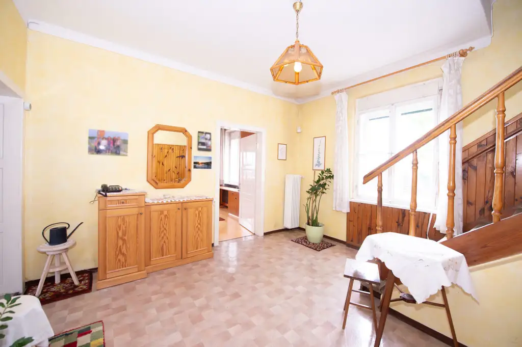 Ein Anwesen voller Möglichkeiten – großzügiges Haus mit Traumgrundstück