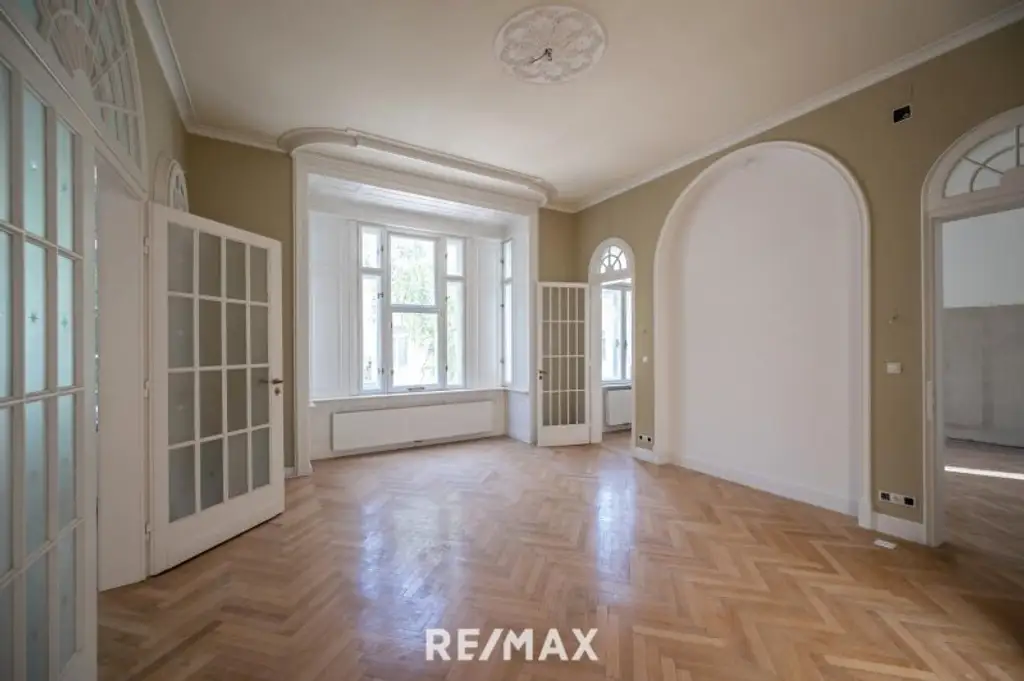 Rarität: Stadt-Villa mit weitläufigem Garten an exklusiver Hietzinger Adresse