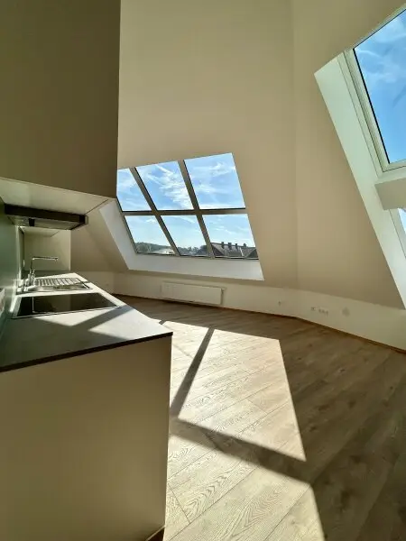 Traumhafte Dachgeschoßwohnung in Klosterneuburg – Erstbezug mit Terrasse!