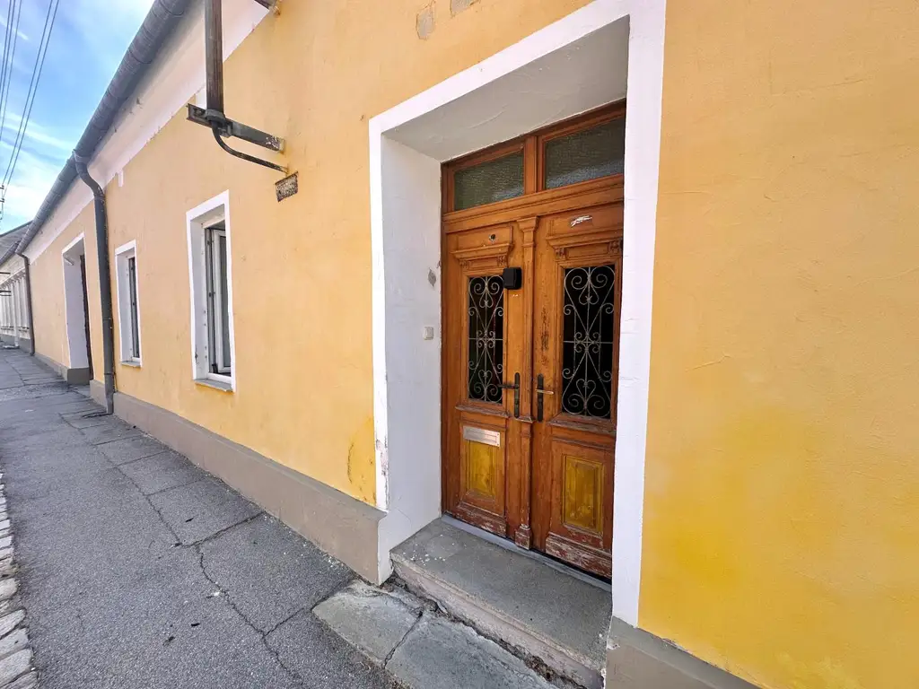 Sanierungsbedürftiger Bauernhof mit großem Grundstück, Stallungen und Stadl – ländlicher Charme mit viel Potential!